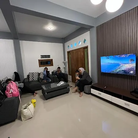 Aesthetic Villa Bromo: Sunrise Views with Jeep Tours Ngadisari Exterior photo